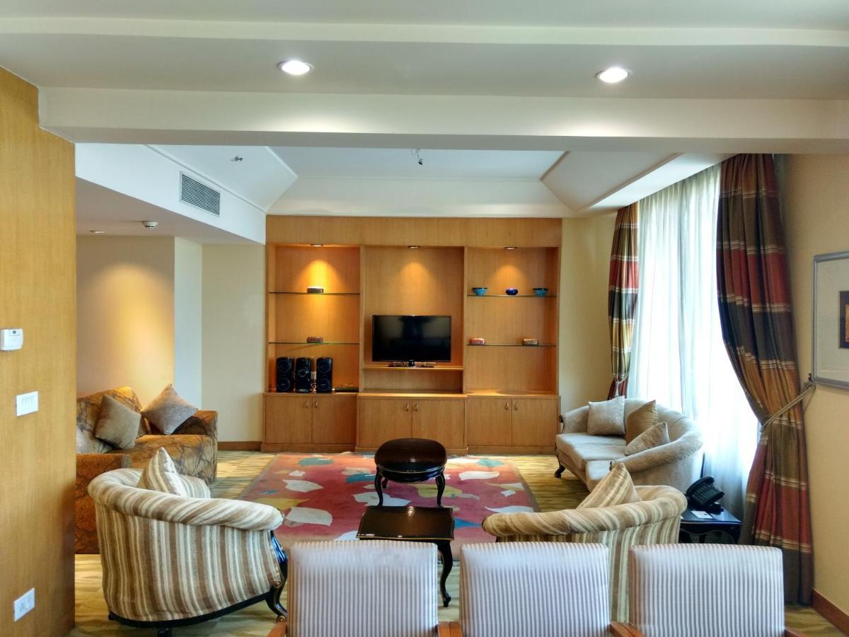 The Grand New Delhi Hotel Kültér fotó