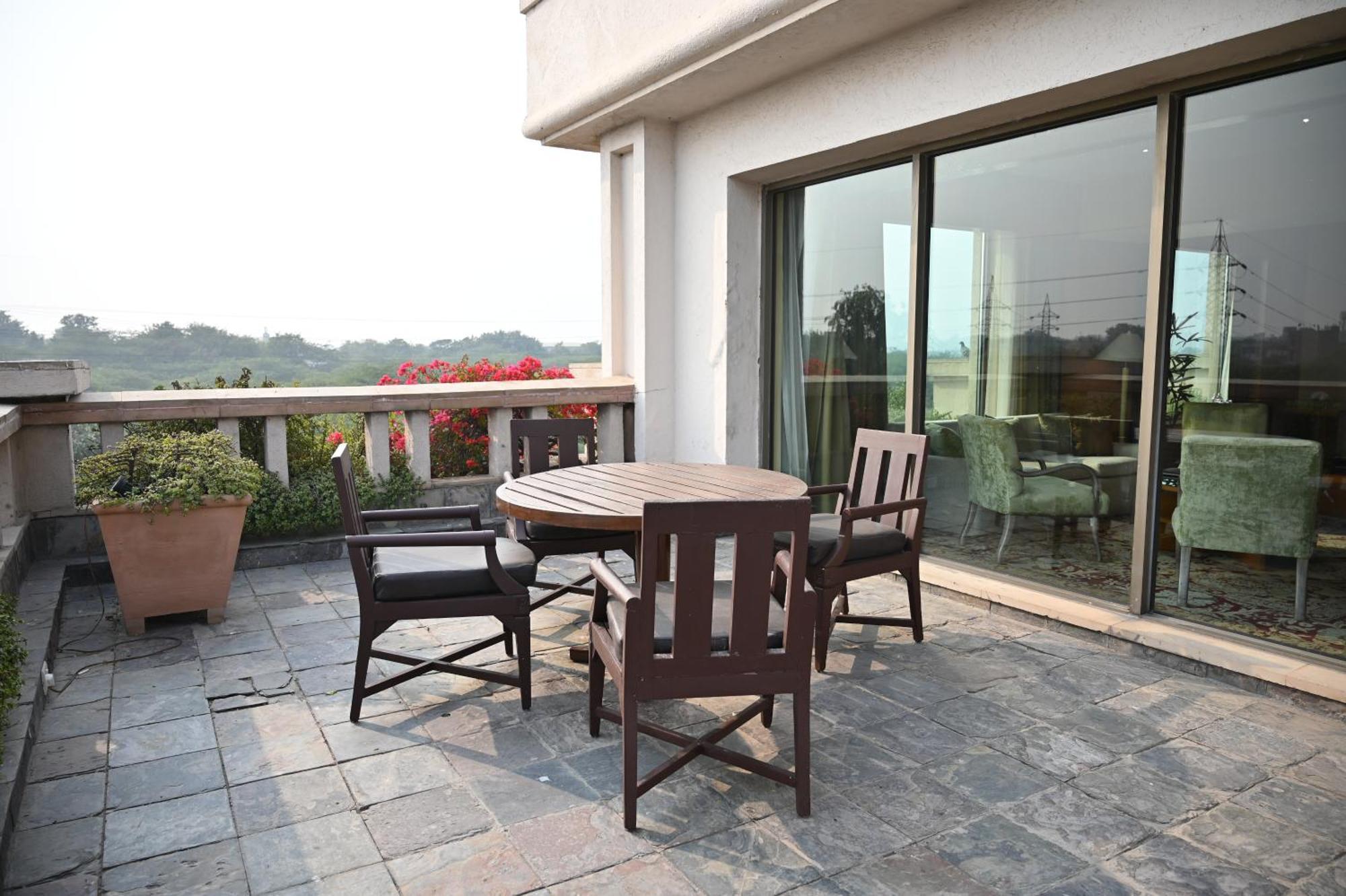 The Grand New Delhi Hotel Kültér fotó